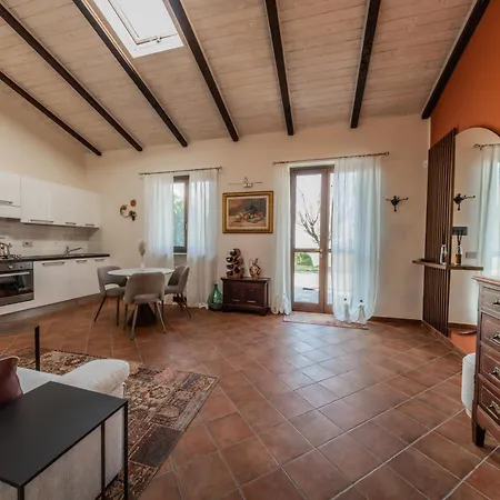 Casa Nizza D'oro * Castelnuovo (Asti)