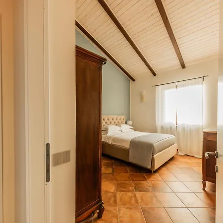 Casa Nizza D'oro Castelnuovo (Asti)